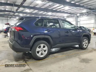 2021 Toyota RAV4 XLE with VIN 2T3P1RFV7MW196605, listed as a Copart auction lot 63502735 with 32,150 mi miles and Salvage title. Bid and sale history available at DreamBid. Image 3.