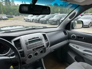 2009 Toyota Tacoma z VIN 3TMMU52N39M012424, wystawiony jako Copart lot #60904275 z przebiegiem 286 128 mil mil oraz Czysty tytuł • Clean title. Historia ofert i sprzedaży dostępna na DreamBid. Obrazek 9.