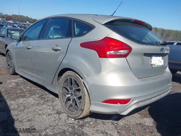 2015 Ford Focus SE with VIN 1FADP3K27FL247736, listed as a IAAI auction lot 41739772 with 149,165 mi miles. Bid and sale history available at carsss.com. Image 3.
