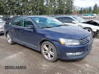 2015 Volkswagen Passat 2.0L TDI SEL Premium with VIN 1VWCV7A32FC013627, listed as a IAAI auction lot 41979341 with 175,728 mi miles. Bid and sale history available at carsss.com. Image 1.