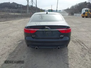 2017 Jaguar XF 35t Premium with VIN SAJBJ4BV4HCY32538, listed as a IAAI auction lot 41849505 with 109,290 mi miles. Bid and sale history available at carsss.com. Image 16.