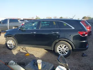 2019 Kia Sorento LX with VIN 5XYPG4A31KG579877, listed as a IAAI auction lot 41342414 with 32,549 mi miles. Bid and sale history available at carsss.com. Image 15.