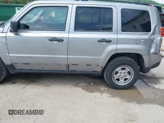 2014 Jeep Patriot Sport with VIN 1C4NJPBB7ED773445, listed as a IAAI auction lot 42205816 with 121,778 mi miles and . Bid and sale history available at DreamBid. Image 6.