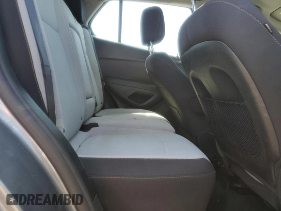 2020 Chevrolet Trax LS with VIN 3GNCJKSB3LL217061, listed as a Copart auction lot 54276875 with 45,201 mi miles and Clean title. Bid and sale history available at DreamBid. Image 11.