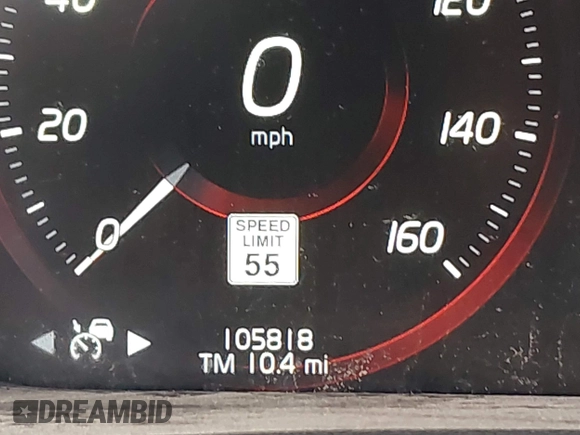 2018 Volvo XC90 Momentum with VIN YV4A22PK4J1322277, listed as a IAAI auction lot 42184555 with 105,818 mi miles and . Bid and sale history available at DreamBid. Image 15.