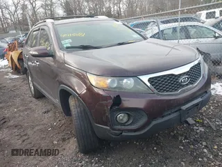 2012 Kia Sorento LX with VIN 5XYKTCA67CG279160, listed as a IAAI auction lot 41415081 with 999,999 mi miles. Bid and sale history available at carsss.com. Image 1.