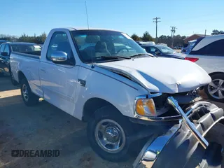 2001 Ford F-150 XL z VIN 1FTRF17L61NB04122, wystawiony jako IAAI lot #38304103 z przebiegiem 186 816 mil mil oraz . Historia ofert i sprzedaży dostępna na DreamBid. Obrazek 1.