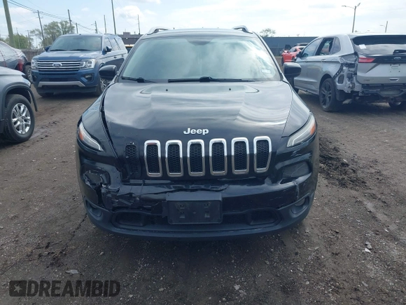 2014 Jeep Cherokee Latitude with VIN 1C4PJMCS0EW208092, listed as a IAAI auction lot 42174675 with 202,871 mi miles and . Bid and sale history available at carsss.com. Image 12.