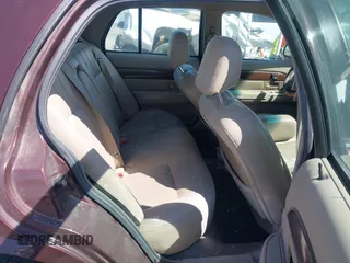 2003 Mercury Grand Marquis LS Premium z VIN 2MEFM75W73X650193, wystawiony jako IAAI lot #41803310 z przebiegiem 151 719 mil mil oraz . Historia ofert i sprzedaży dostępna na DreamBid. Obrazek 8.