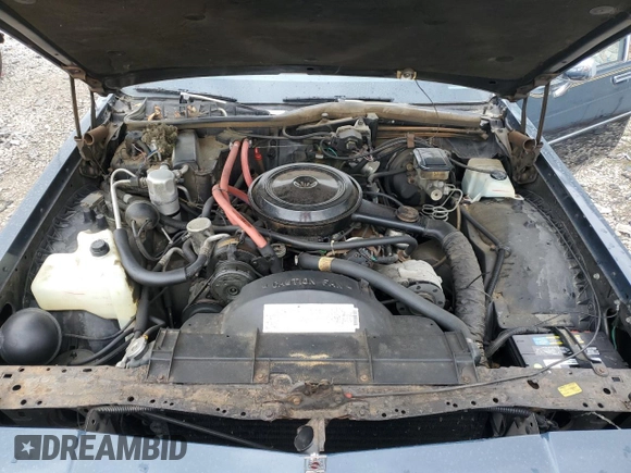 1985 Oldsmobile Delta Royale z VIN 1G3BN69YXF9080322, wystawiony jako Copart lot #78670094 z przebiegiem 58 231 mil mil oraz Tytuł czysty. Historia ofert i sprzedaży dostępna na DreamBid. Obrazek 11.