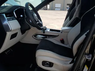 2023 Jaguar F-Pace SVR with VIN SADCZ2EE4PA711647, listed as a Copart auction lot 68720014 with 12,012 mi miles and Clean Title. Bid and sale history available at DreamBid. Image 7.
