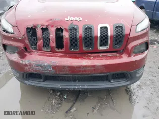 2015 Jeep Cherokee Sport with VIN 1C4PJLAB6FW712905, listed as a IAAI auction lot 41370740 with 111,483 mi miles. Bid and sale history available at carsss.com. Image 6.