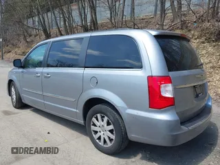 2016 Chrysler Town & Country Touring with VIN 2C4RC1BGXGR149949, listed as a IAAI auction lot 42074695 with 52,644 mi miles. Bid and sale history available at carsss.com. Image 3.