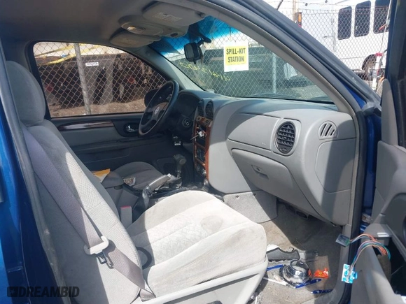 2006 Isuzu Ascender S with VIN 4NUDT13SX62700251, listed as a IAAI auction lot 41813470 with 211,402 mi miles. Bid and sale history available at carsss.com. Image 5.