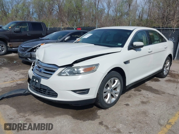 2011 Ford Taurus SEL with VIN 1FAHP2EW5BG129360, listed as a IAAI auction lot 41898961 with 207,440 mi miles. Bid and sale history available at carsss.com. Image 17.