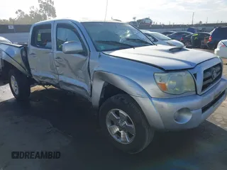 2007 Toyota Tacoma PreRunner with VIN 5TEJU62N97Z442581, listed as a IAAI auction lot 41697507 with 140,903 mi miles. Bid and sale history available at carsss.com. Image 1.