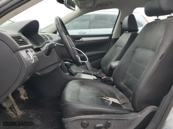 2012 Volkswagen Passat SE w/Sunroof with VIN 1VWBP7A37CC071380, listed as a Copart auction lot 48555395 with 240,668 mi miles and Salvage Title. Bid and sale history available at carsss.com. Image 7.