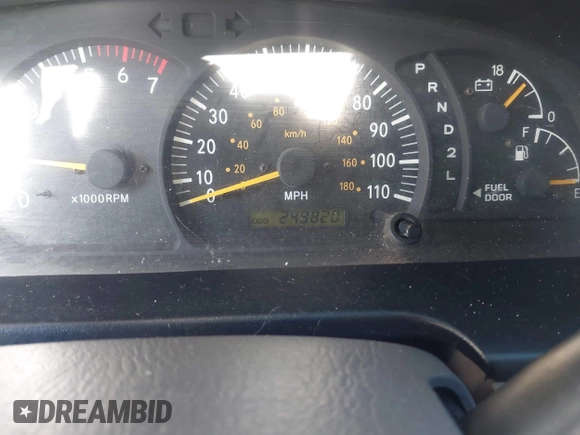 2004 Toyota Tundra SR5 with VIN 5TBET34184S444112, listed as a IAAI auction lot 41989446 with 249,820 mi miles and . Bid and sale history available at DreamBid. Image 7.