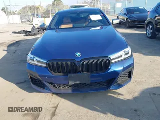 2021 BMW 5 Series M550i xDrive z VIN WBA13BK0XMCG75802, wystawiony jako IAAI lot #41503977 z przebiegiem 20 741 mil mil oraz . Historia ofert i sprzedaży dostępna na DreamBid. Obrazek 6.