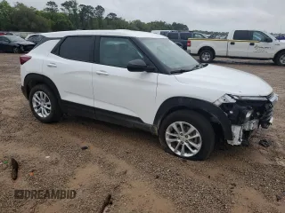 2024 Chevrolet TrailBlazer LS with VIN KL79MNSL8RB091954, listed as a Copart auction lot 89108565 with 51,221 mi miles and Salvage Title. Bid and sale history available at DreamBid. Image 4.