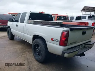 2003 Chevrolet Silverado 1500 LT with VIN 1GCEK19T93E335218, listed as a IAAI auction lot 42142369 with 205,696 mi miles and . Bid and sale history available at DreamBid. Image 3.