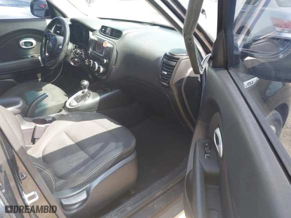 2017 Kia Soul with VIN KNDJN2A29H7419145, listed as a IAAI auction lot 42046250 with 110,191 mi miles. Bid and sale history available at carsss.com. Image 5.