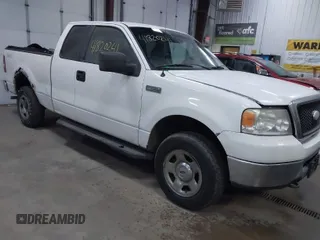 2007 Ford F-150 XLT with VIN 1FTPX14V67FA70678, listed as a IAAI auction lot 41820241 with 222,056 mi miles. Bid and sale history available at carsss.com. Image 1.