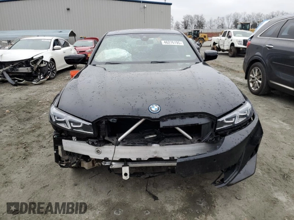 2024 BMW 3 Series 330e with VIN 3MW39FF08R8E11417, listed as a Copart auction lot 46276195 with 32,032 mi miles and Non Repairable. Bid and sale history available at carsss.com. Image 5.