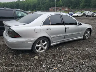 2005 Mercedes-Benz C 230 Kompressor with VIN WDBRF40J45F680204, listed as a Copart auction lot 60809755 with 169,581 mi miles and Salvage title. Bid and sale history available at DreamBid. Image 3.