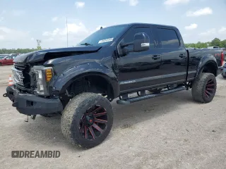 2019 Ford Super Duty F-250 SRW XL with VIN 1FT7W2BT8KED23055, listed as a Copart auction lot 54243355 with 64,171 mi miles and Salvage Title. Bid and sale history available at carsss.com. Image 1.