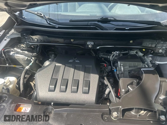 2019 Mitsubishi Eclipse Cross ES с VIN JA4AS3AA4KZ016007, выставлен на аукционе Copart как лот 57044865 с пробегом 141 904 миль миль и Чистый • Clean title. История ставок и продаж доступна на DreamBid. Изображение 7.