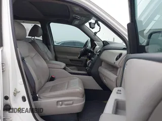 2014 Honda Pilot EX-L with VIN 5FNYF3H73EB024368, listed as a IAAI auction lot 41646002 with 157,336 mi miles and . Bid and sale history available at carsss.com. Image 5.