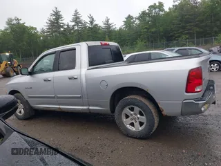 2010 Dodge 1500 SLT z VIN 1D7RV1GP2AS159888, wystawiony jako IAAI lot #42522234 z przebiegiem 218 774 mil mil oraz . Historia ofert i sprzedaży dostępna na DreamBid. Obrazek 14.