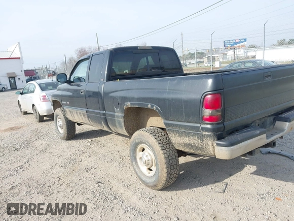 2001 Dodge 2500 with VIN 3B7KF23Z71G760467, listed as a IAAI auction lot 41686925 with 200,588 mi miles and . Bid and sale history available at DreamBid. Image 3.