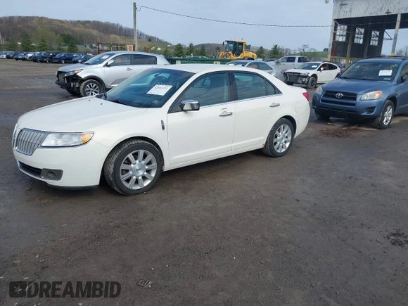 2012 Lincoln MKZ with VIN 3LNHL2JC3CR834133, listed as a IAAI auction lot 42031211 with 111,774 mi miles. Bid and sale history available at carsss.com. Image 2.