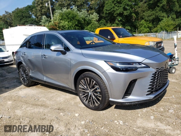 2024 Lexus RX with VIN 2T2BAMCA3RC070334, listed as a Copart auction lot 63816394 with 722 mi miles and Salvage Title. Bid and sale history available at carsss.com. Image 4.