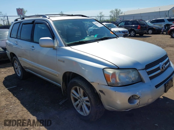 2006 Toyota Highlander Hybrid with VIN JTEEW21A560019431, listed as a IAAI auction lot 42112205 with 240,527 mi miles. Bid and sale history available at carsss.com. Image 1.