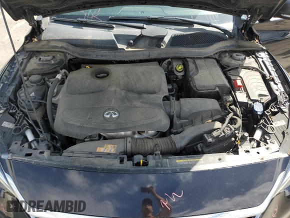 2018 Infiniti QX30 Premium with VIN SJKCH5CR2JA050226, listed as a Copart auction lot 58978595 with 82,280 mi miles and Salvage title. Bid and sale history available at DreamBid. Image 12.