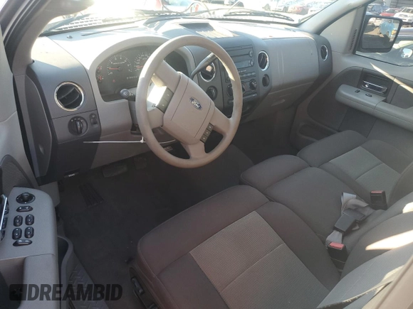 2004 Ford F-150 STX with VIN 1FTRX14W04NB61206, listed as a Copart auction lot 47146015 with 50,393 mi miles and Salvage title. Bid and sale history available at DreamBid. Image 8.