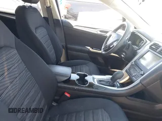 2016 Ford Fusion SE with VIN 3FA6P0H78GR310730, listed as a IAAI auction lot 41821230 with 186,186 mi miles. Bid and sale history available at carsss.com. Image 5.