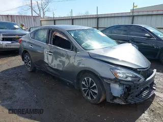 2019 Nissan Sentra SR with VIN 3N1AB7AP7KY385622, listed as a IAAI auction lot 41611546 with 70,796 mi miles. Bid and sale history available at carsss.com. Image 1.
