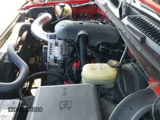 2005 GMC Sierra 1500 SLE with VIN 1GTEC14T05Z303130, listed as a IAAI auction lot 42186694 with 236,799 mi miles and . Bid and sale history available at DreamBid. Image 12.