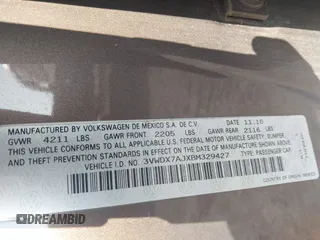2011 Volkswagen Jetta Sedan SE w/Convenience & Sunroof with VIN 3VWDX7AJXBM329427, listed as a IAAI auction lot 42121116 with 193,490 mi miles. Bid and sale history available at carsss.com. Image 9.