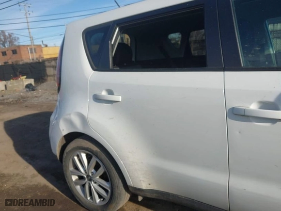 2018 Kia Soul + with VIN KNDJP3A52J7901598, listed as a IAAI auction lot 41875303 with 58,806 mi miles. Bid and sale history available at carsss.com. Image 18.