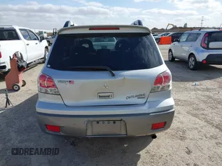 2003 Mitsubishi Outlander XLS with VIN JA4LZ41G03U104498, listed as a IAAI auction lot 41725675 with 189,509 mi miles. Bid and sale history available at carsss.com. Image 16.