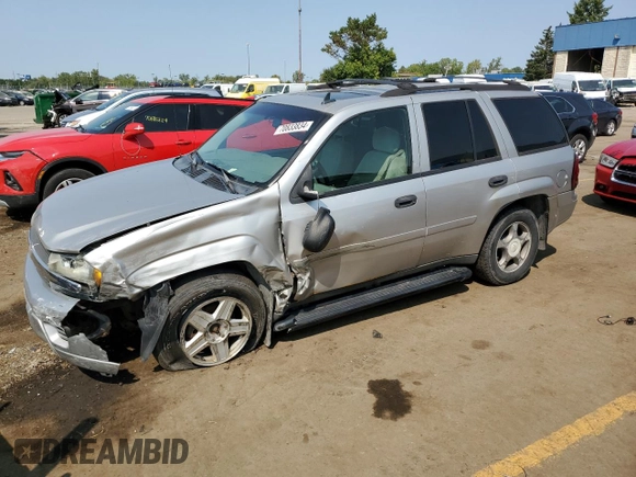 2007 Chevrolet TrailBlazer LS with VIN 1GNDT13S972202384, listed as a Copart auction lot 70833834 with 218,992 mi miles and Salvage Title. Bid and sale history available at DreamBid. Image 1.