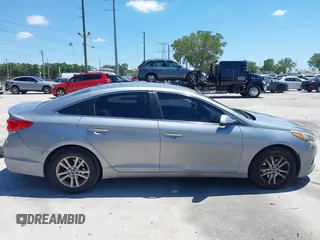 2017 Hyundai Sonata 2.4L with VIN 5NPE24AF2HH487503, listed as a IAAI auction lot 42029788 with 165,280 mi miles and . Bid and sale history available at carsss.com. Image 14.