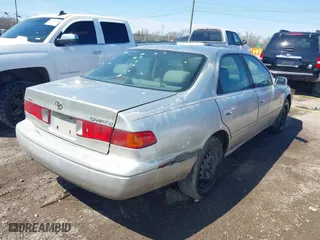 2000 Toyota Camry CE with VIN JT2BG22K0Y0455918, listed as a IAAI auction lot 41878066 with 267,164 mi miles. Bid and sale history available at carsss.com. Image 4.
