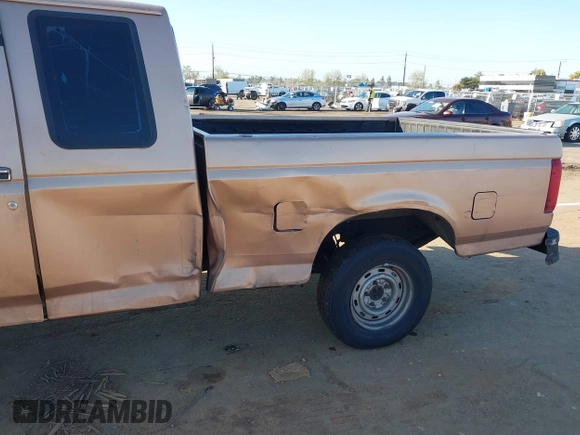 1994 Ford F-150 with VIN 1FTEX15N4RKB42106, listed as a IAAI auction lot 41895936 with 229,108 mi miles. Bid and sale history available at carsss.com. Image 6.