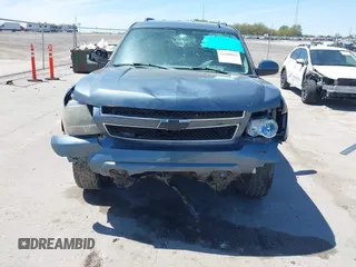 2008 Chevrolet Tahoe 3LT with VIN 1GNFK13008J136325, listed as a IAAI auction lot 42209822 with 196,335 mi miles and . Bid and sale history available at DreamBid. Image 6.